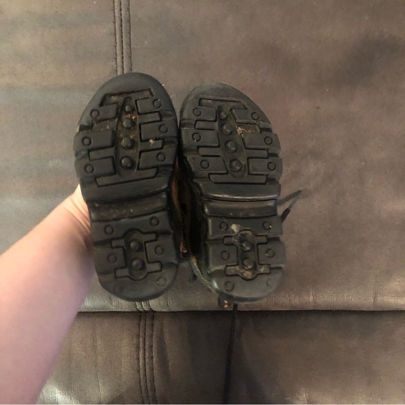 2 for $10 Brooks Toddler Shoe Size 8 - Picture 5 of 6